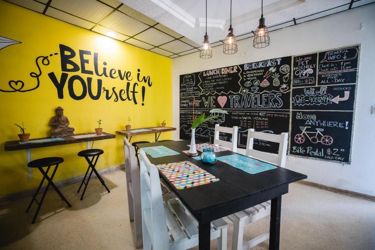 Hostal & Cafe Travelers ซานติอาโก ภายนอก รูปภาพ